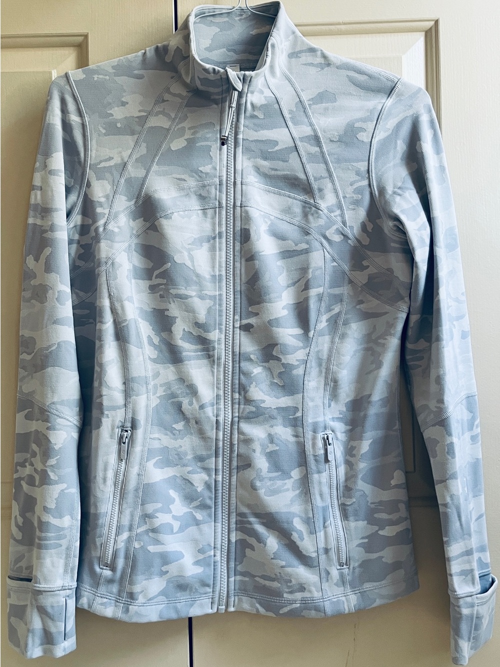 🍒LULULEMON sz 12 CAMO DEFINE Jacket ALPINE WHITE STARLIGHT *LUXTREME